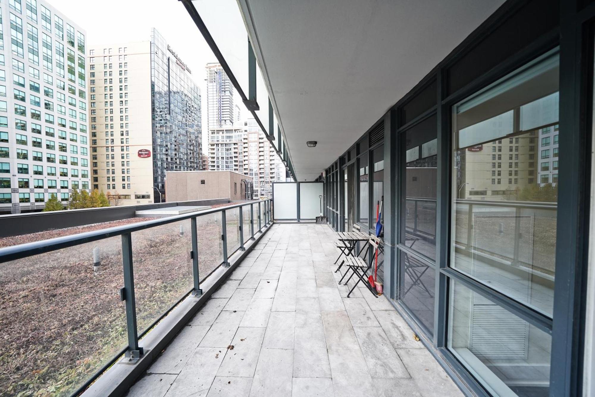 Rivetstays - The Atmos Toronto Bagian luar foto